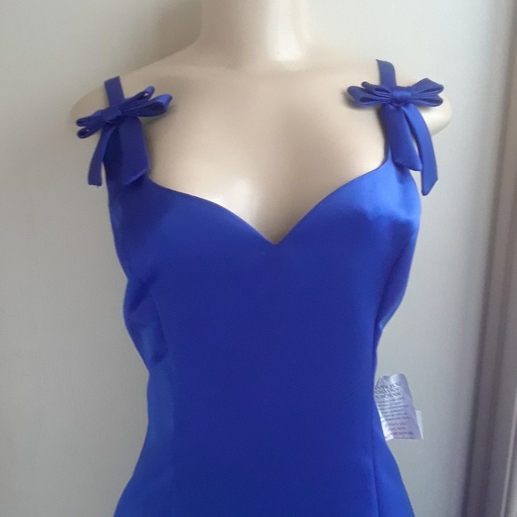 Roberta Bridal Dresses & Skirts - Final Price Roberta Formal Dress.